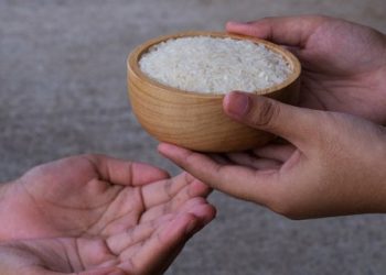 Teu Kaci Tatangga Salatri.