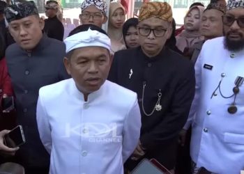 Girangpangagung Jawa Barat Dedi Mulyadi: Anu Penting Jalan Heula. Anggaran Program Siswa Baong Diwarah di Barak Militer Saheula anan Maké Waragad Ieu